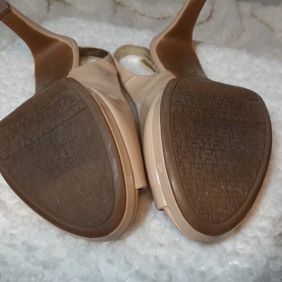 "ETIENNE aigner" sz 9M bone patent heel - Picture 7 of 7